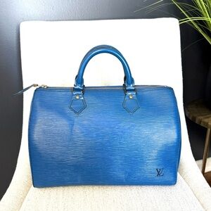 Authentic Louis Vuitton Speedy 30 blue epi Leather satchel Bag